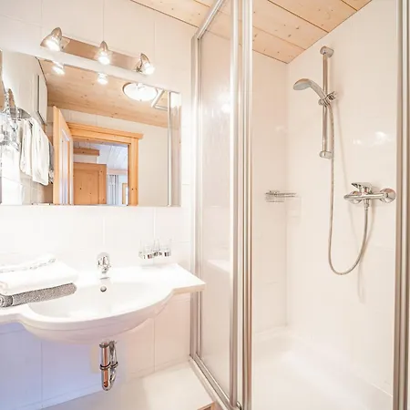 Weberhof 1-2-3-4-5 度假居 布利克森塔勒